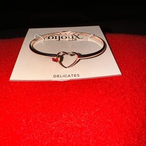 NWT Gold Heart Bracelet from JcPenny!